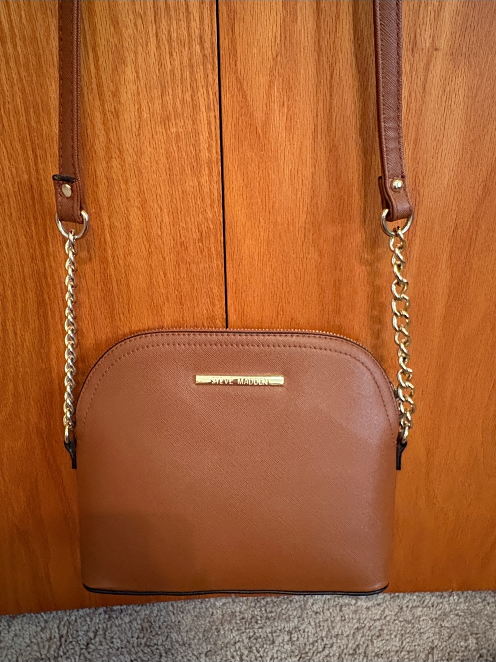 Steve Madden Brown Crossbody Bag with Gold Chain Strap